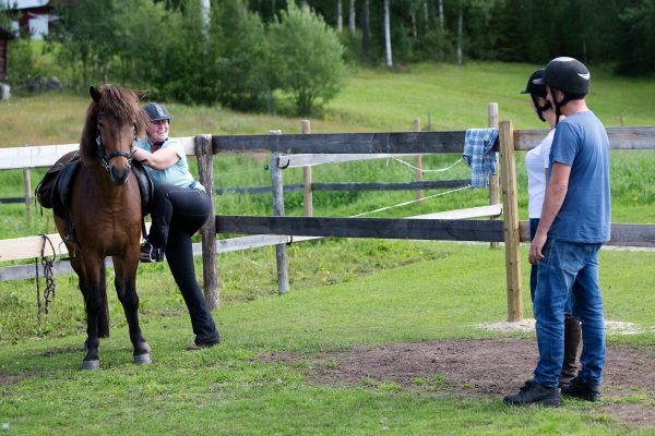 Mounting a horse